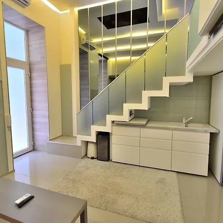 Small Sziv 3 Apartment